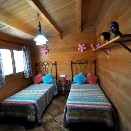 Chalet De Madera Piscina Privada Solo Familias Ii Holiday home